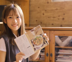 小孩发烧而引起抽搐的原因什么（小孩发烧导致抽搐是什么原因）